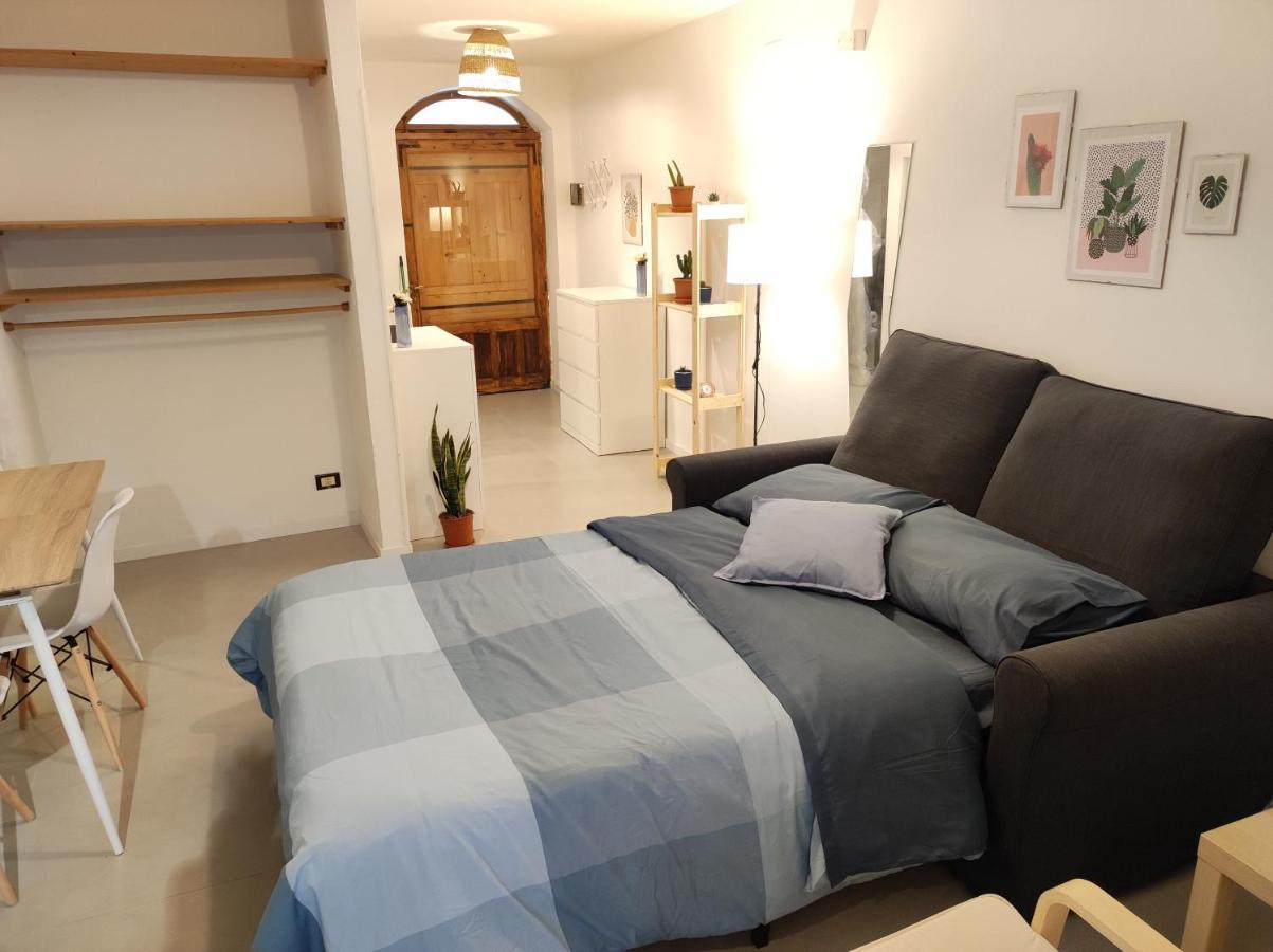 Loft Con Cortiletto - 100 Meters From The Beach Daire Cefalù Dış mekan fotoğraf