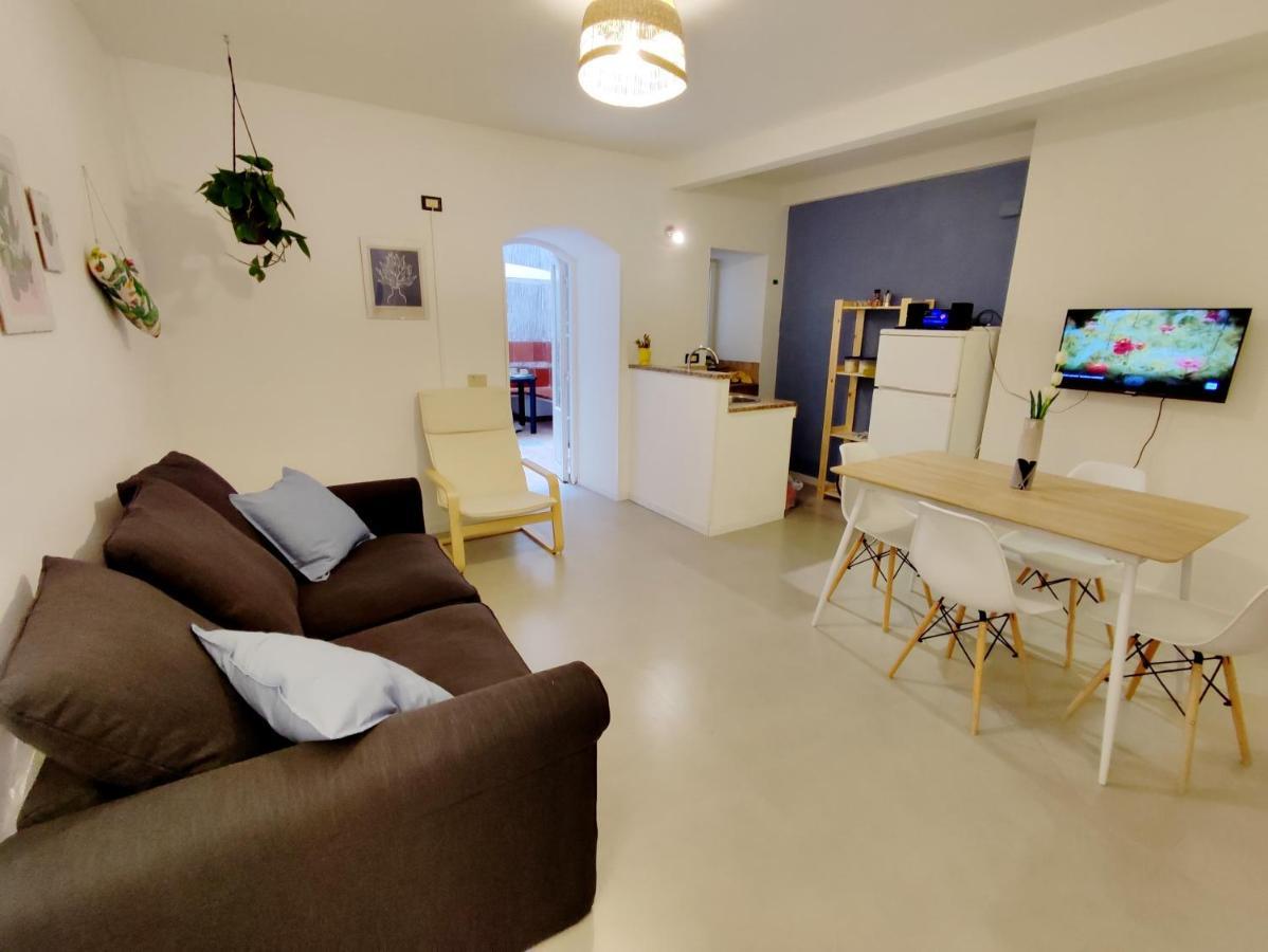 Loft Con Cortiletto - 100 Meters From The Beach Daire Cefalù Dış mekan fotoğraf